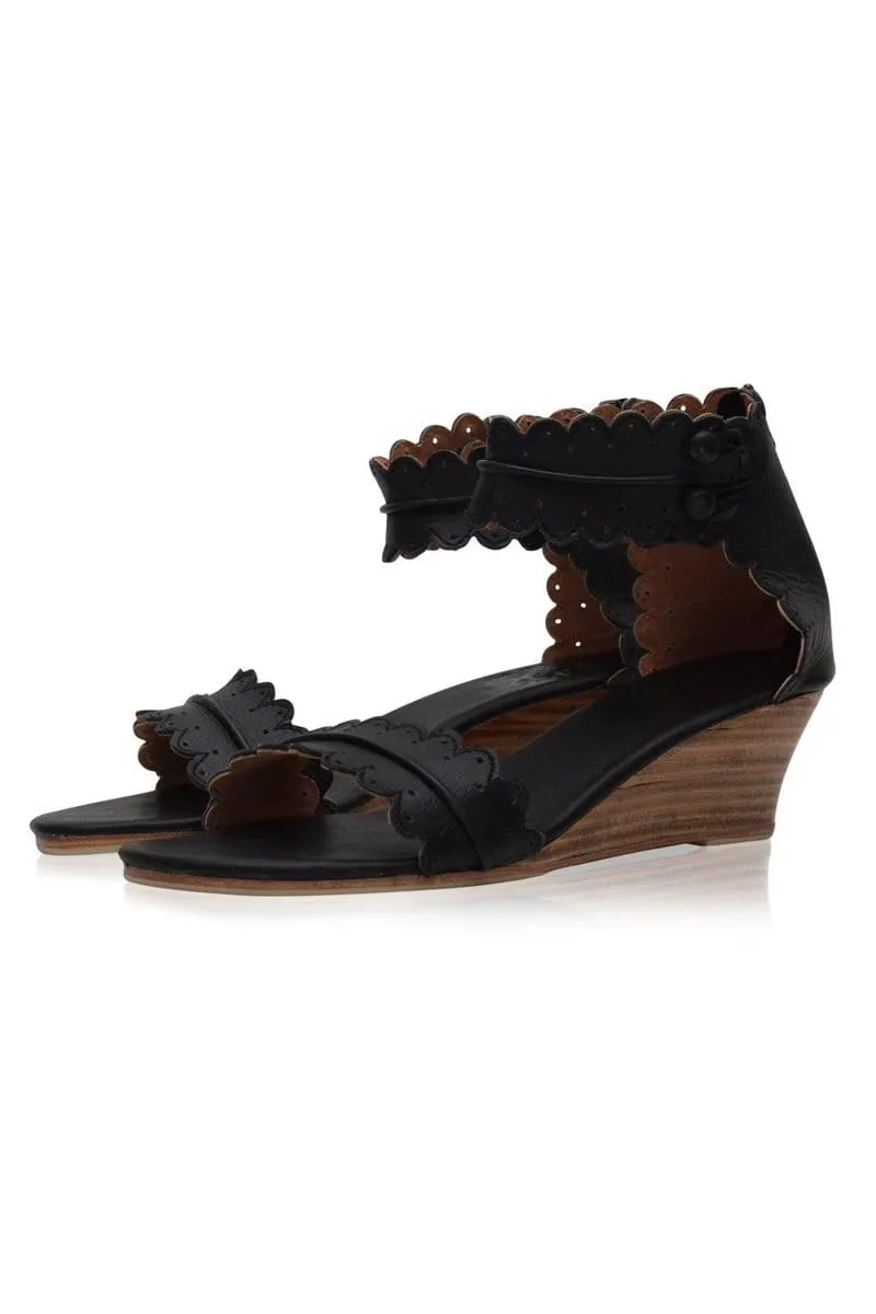 Magdalena Wedges in Black