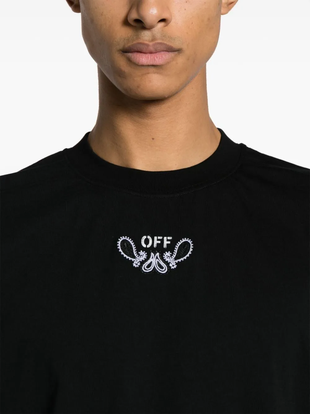 Off White - T-shirt Bandana Arrow Skate