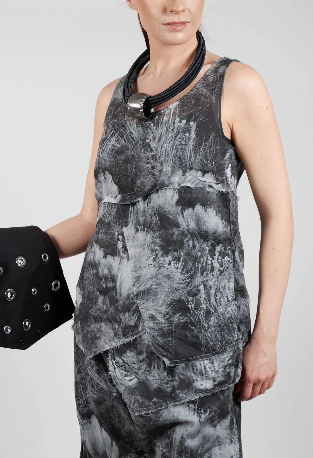 Vest Top with Raw Edges in Steppe Black