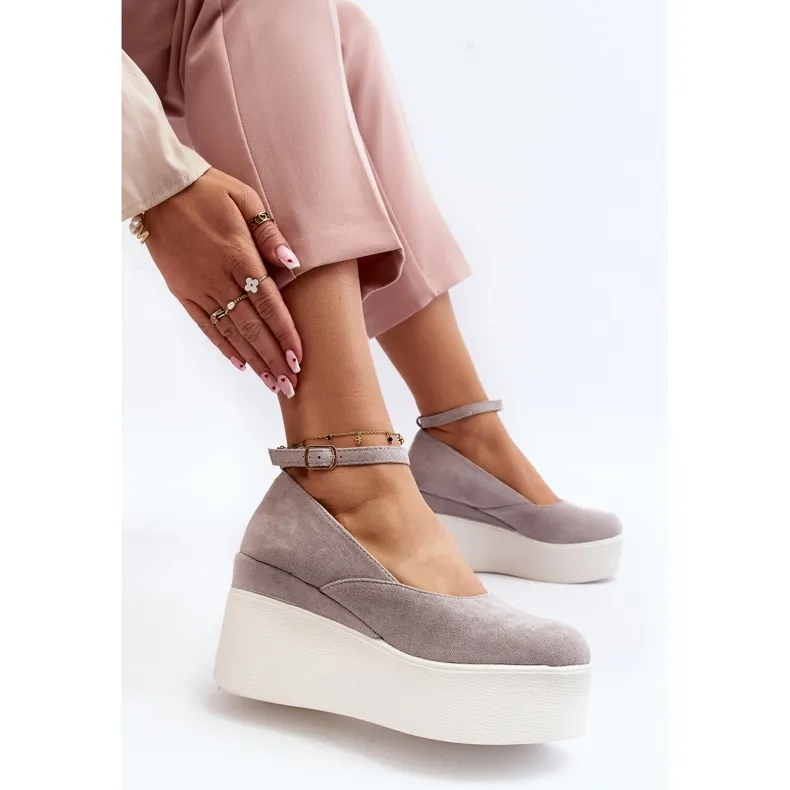 Women's Espadrilles on a Wedge Gray Malla grey