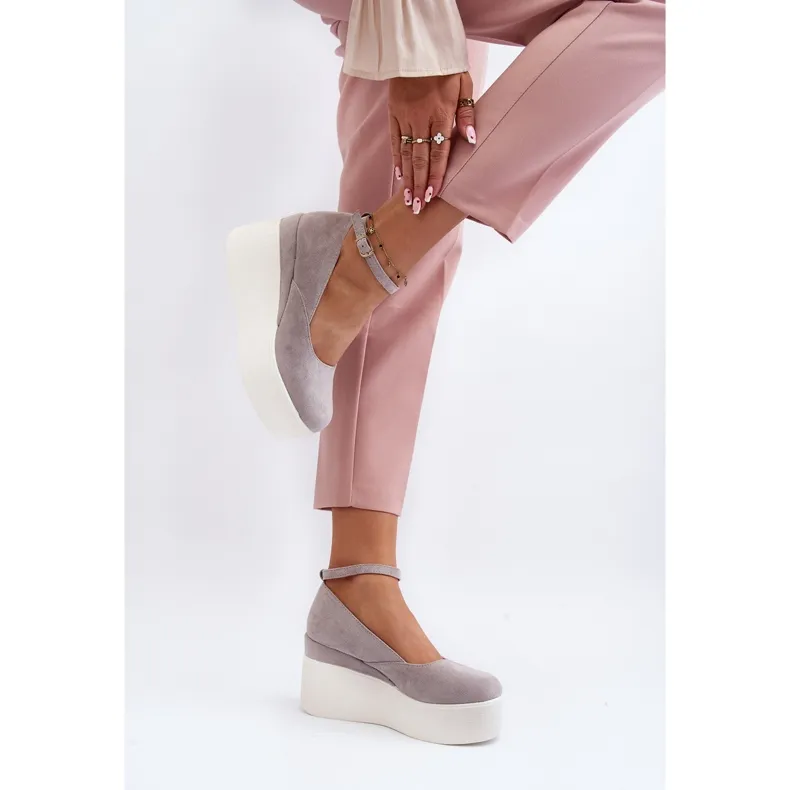 Women's Espadrilles on a Wedge Gray Malla grey